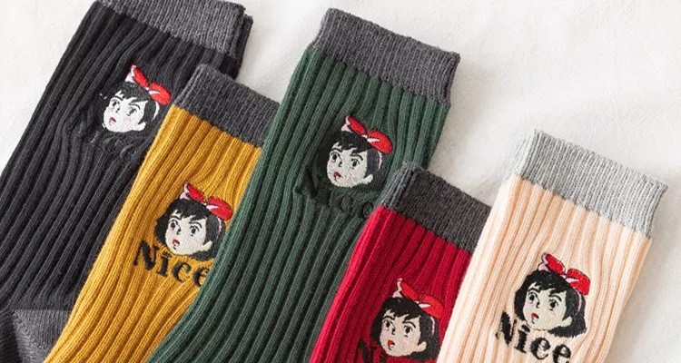 Custom designs thick cotton Embroidery socks.jpg